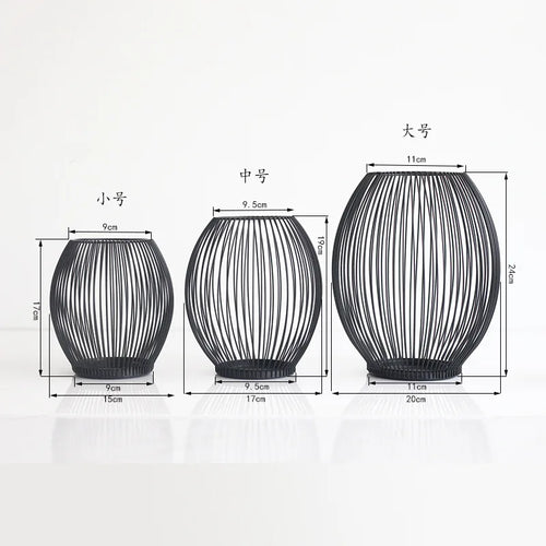 Geometric hollow iron candle holder for interior decor - vue 4 sur 6