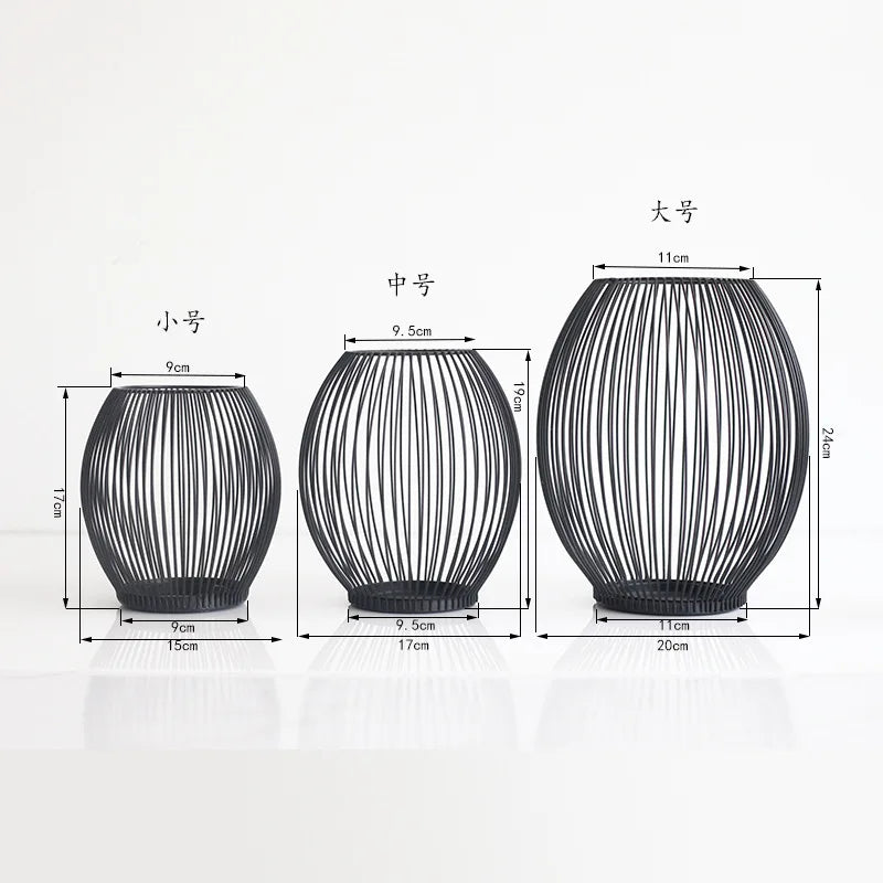 Geometric hollow iron candle holder for interior decor - vue 3 sur 6