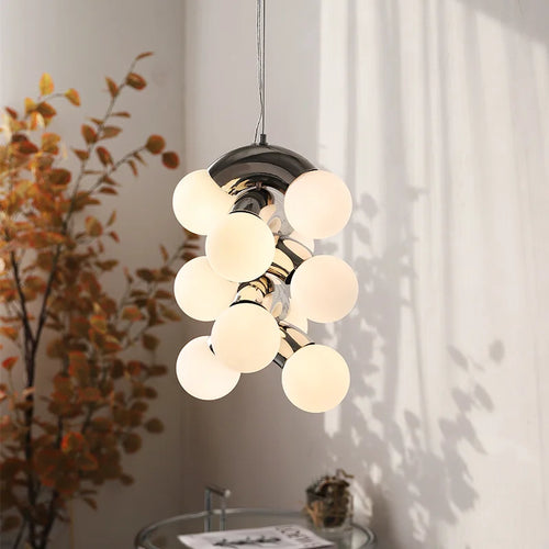 Modern and creative grape-shaped chandelier nordic vintage style