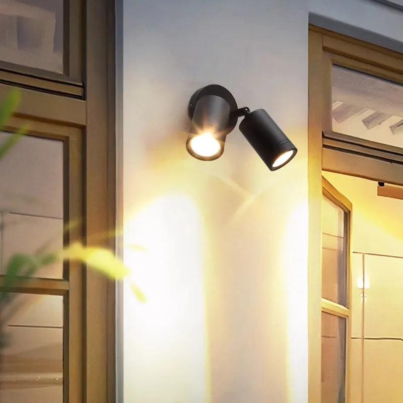 Double head outdoor LED spotlight waterproof for garden balcony fence - vue 3 sur 9