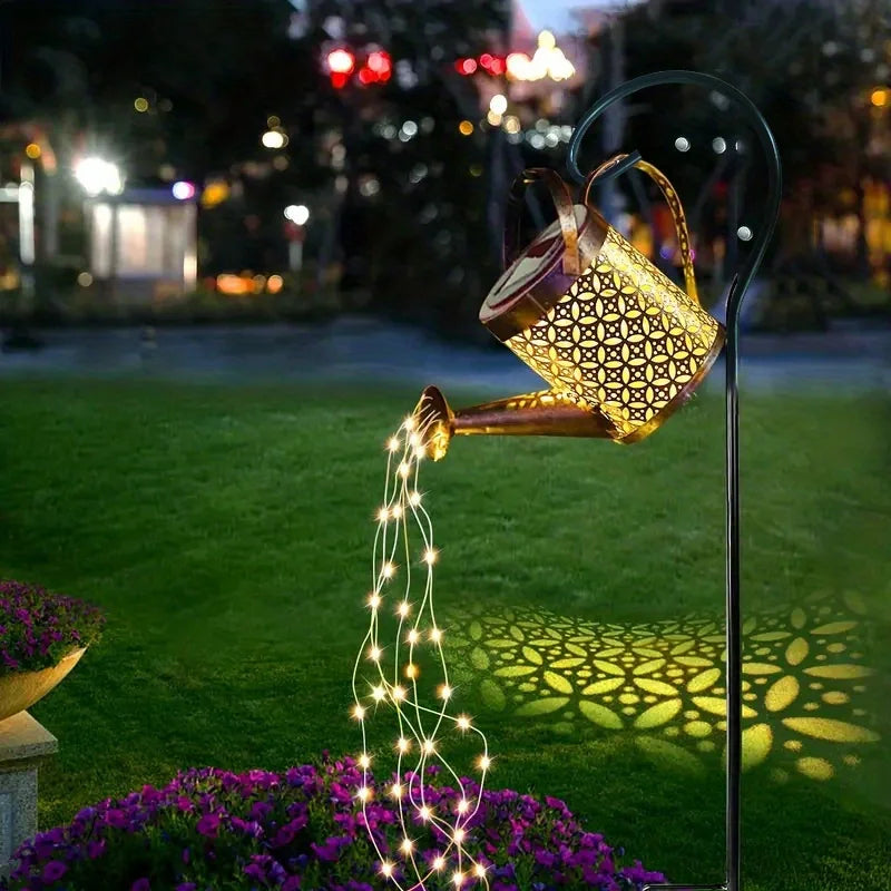 Metal solar lantern for outdoor garden decoration - vue 7 sur 7
