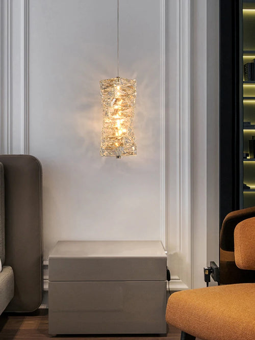 Modern lightweight crystal chandelier for elegant and contemporary interiors - vue 4 sur 9