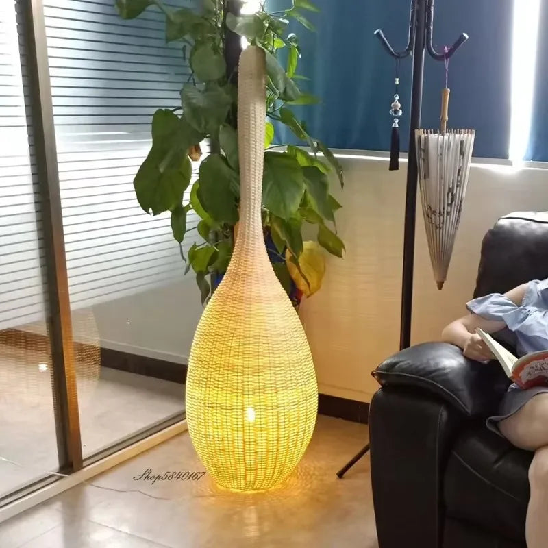 Wabi sabi bamboo floor lamp for unique interior decor - vue 3 sur 18