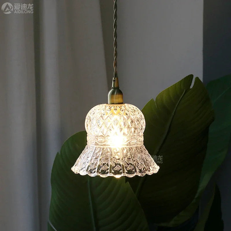 Transparent glass pendant for modern and elegant lighting