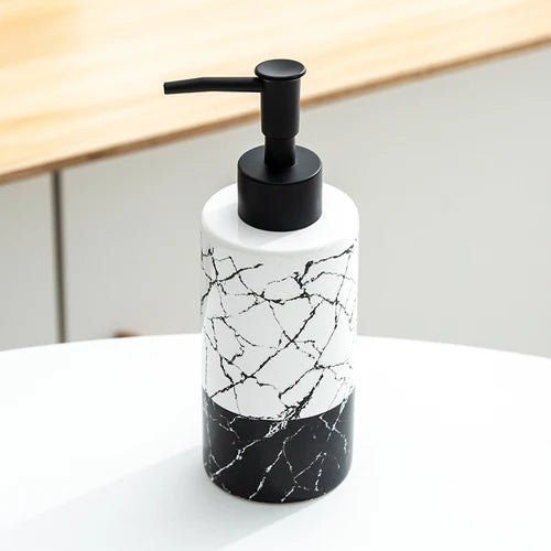 ceramic soap dispenser with gold pump for bathroom - vue 13 sur 17