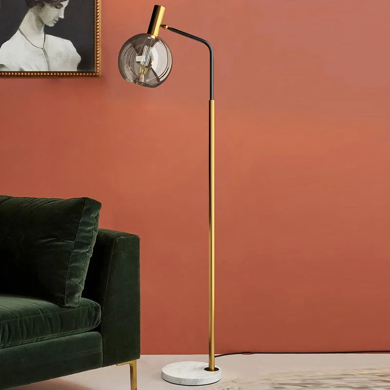 Elegant gold and black floor lamp in metal and glass - vue 4 sur 9