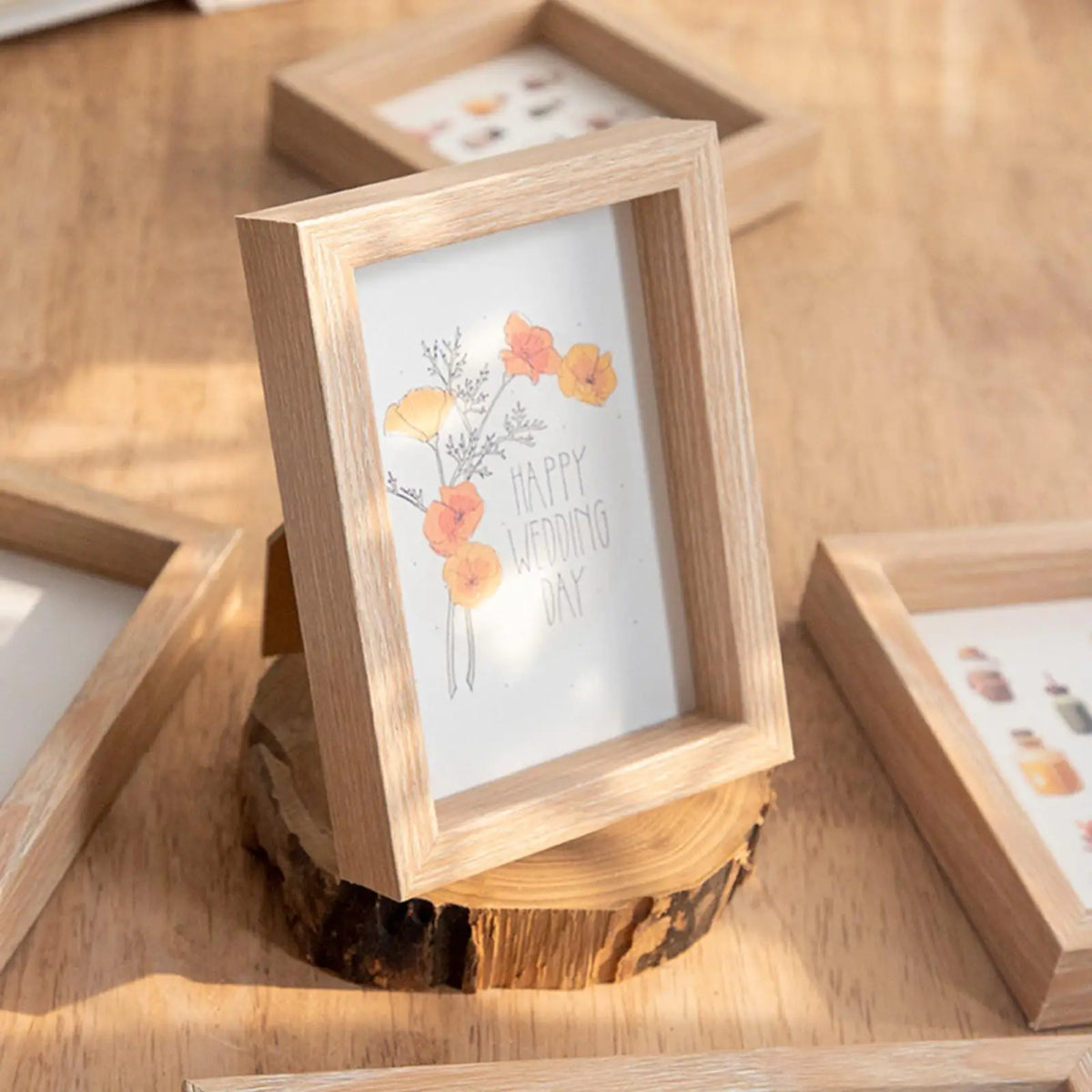 Wooden photo frame for wall and desk decoration - vue 5 sur 6
