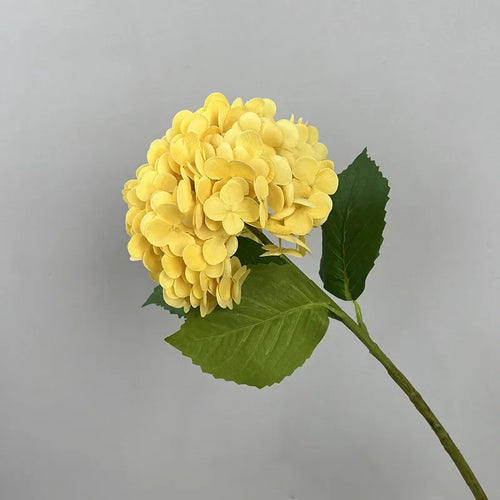 Wedding decoration artificial flowers hydrangeas and red roses - vue 10 sur 15