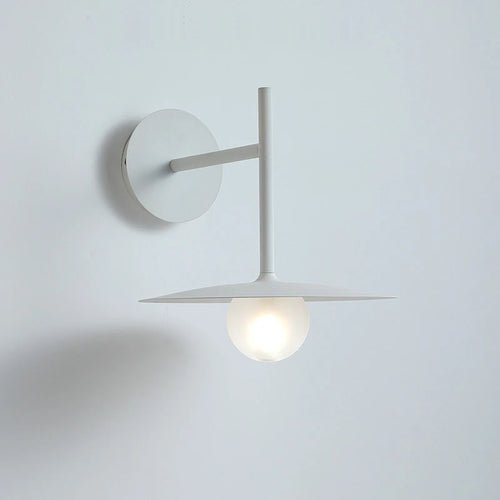 Modern wall light for a stylish and bright interior - vue 5 sur 9