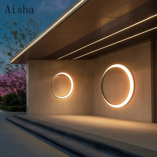 Modern waterproof outdoor wall light in round terracotta moon design - vue 3 sur 7