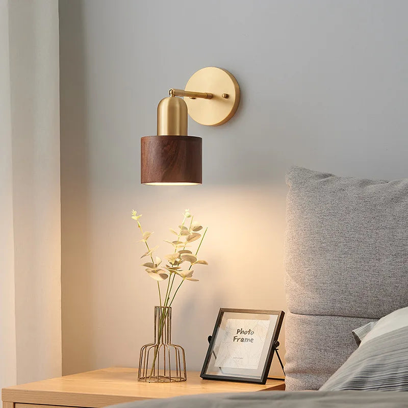 Simple and modern bedside wall lamp in copper and walnut wood nordic style