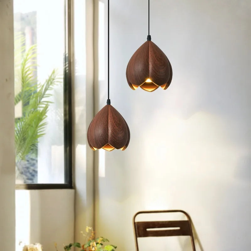 suspension en bois de noyer artisanale pour décoration moderne - vue 3 sur 11