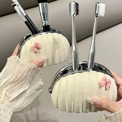 Nordic Ceramic Emulsion Bottle, Elegant Bag-Shaped Shampoo Dispenser, Exquisite Soap Bottle, Bathroom Accessories - vue 6 sur 9
