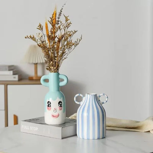 hand painted ceramic vase with fun decorative ears - vue 4 sur 11