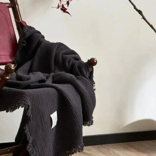 Lightweight cotton muslin throw with decorative tassels for living room - vue 8 sur 7