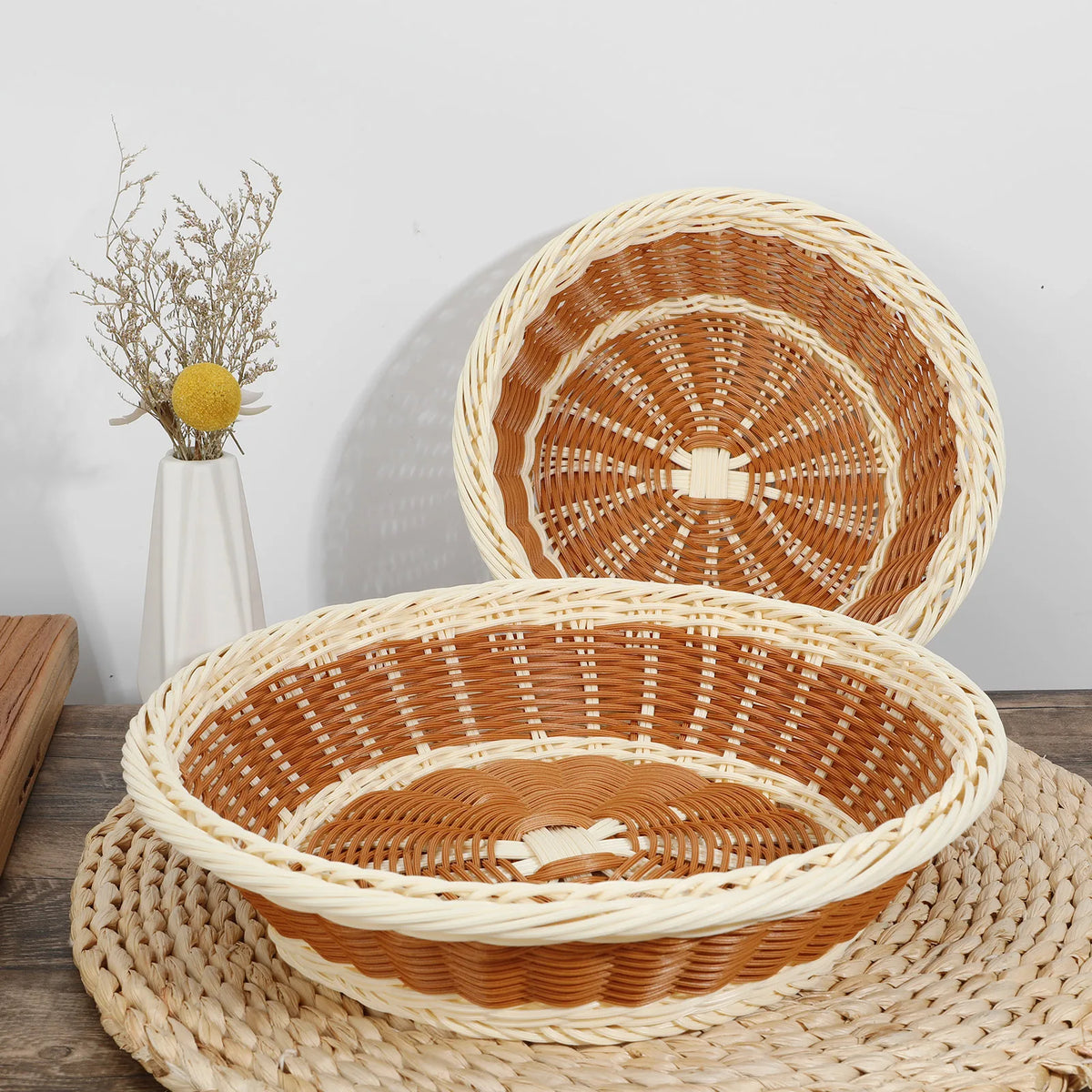 round rattan basket for storing fruits and vegetables