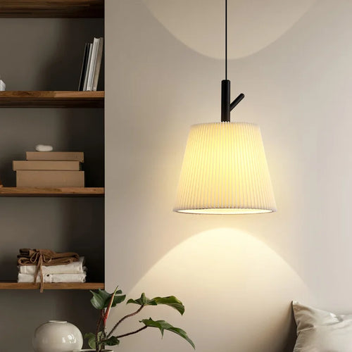 Pleated fabric chandelier for modern interior decor - vue 3 sur 8