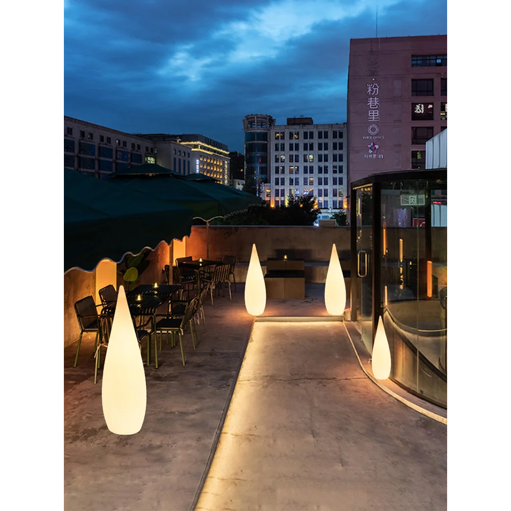 Waterproof solar garden floor lamp with water drop shape - vue 4 sur 14