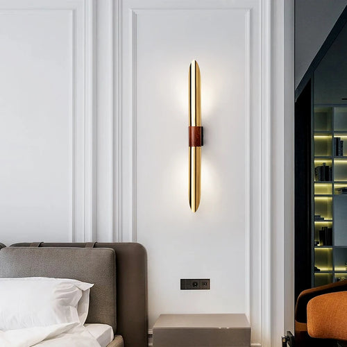 Decorative metal wall light with wood-effect finish - vue 3 sur 8