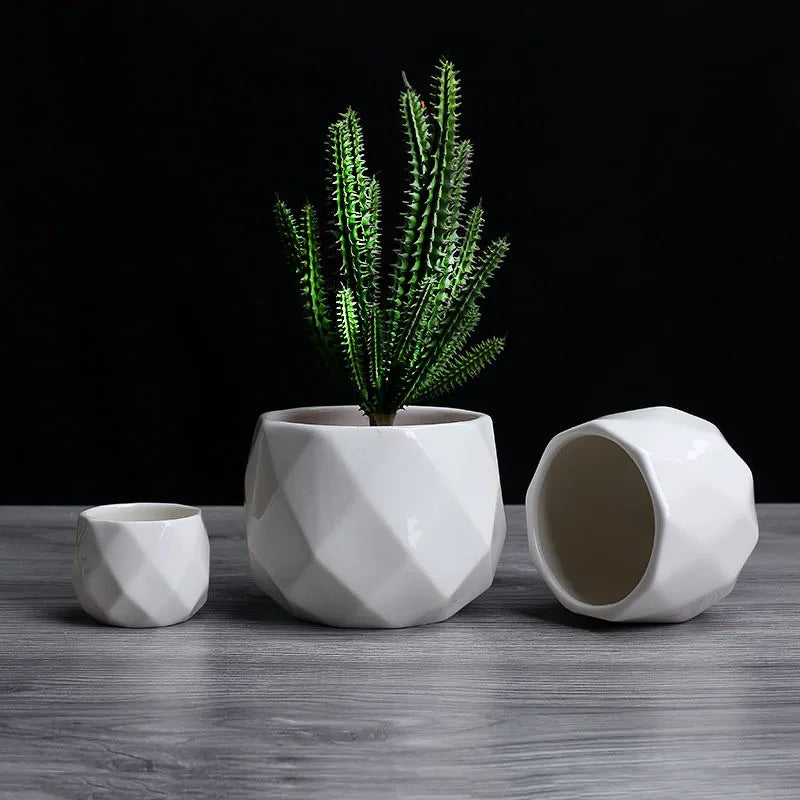 geometric ceramic flower pot for succulents - vue 3 sur 7