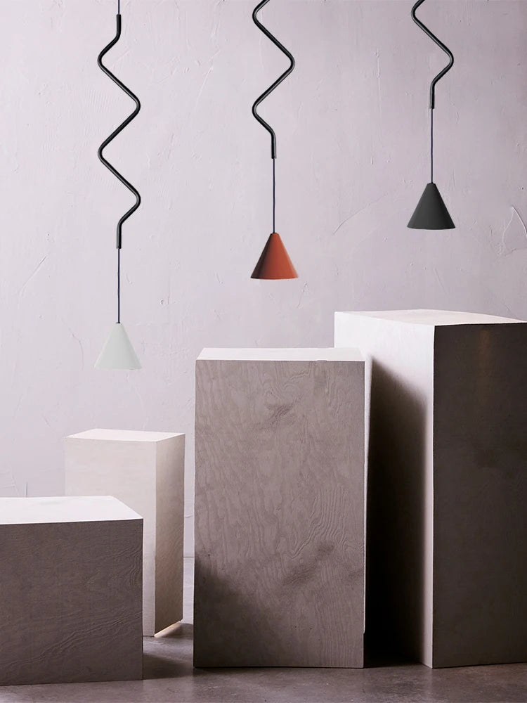 Minimalist designer ceiling light for bar and café - vue 4 sur 9
