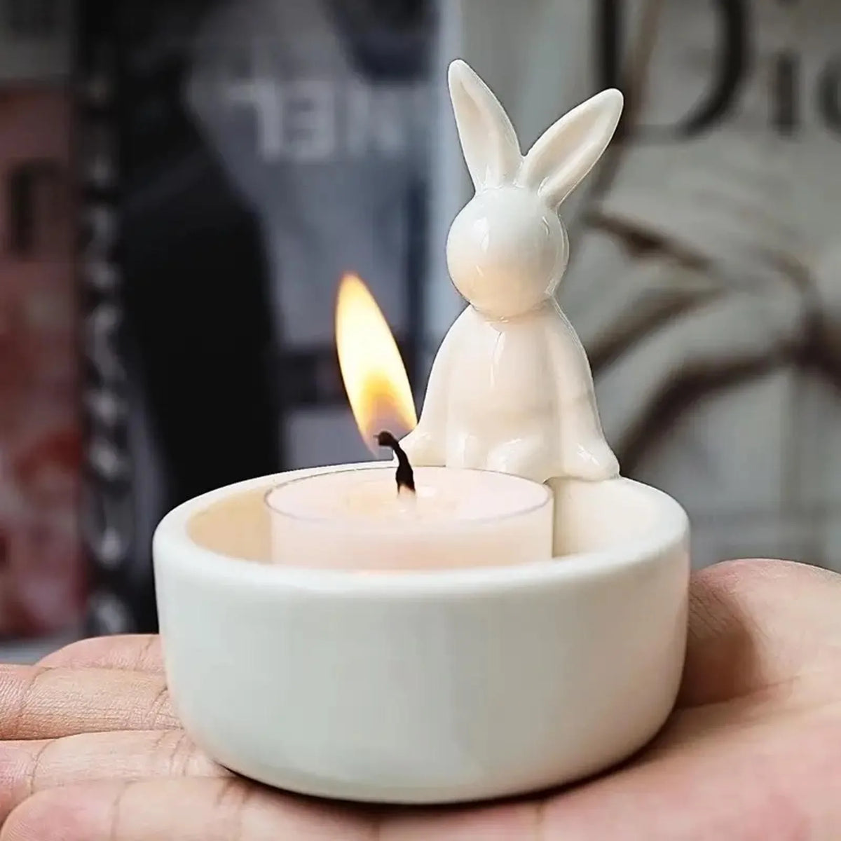 decorative ceramic bunny candle holder for Easter - vue 5 sur 7