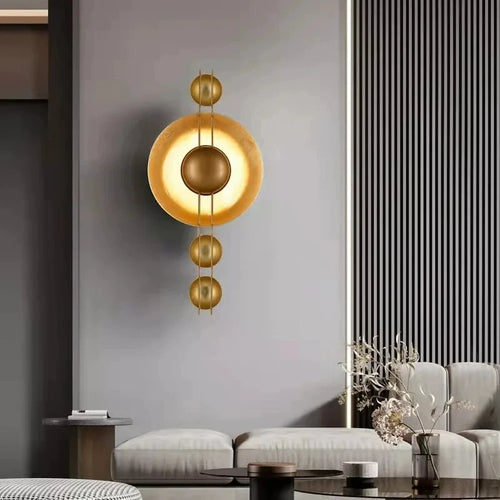 Art deco gold metal wall light for interior decoration - vue 4 sur 8
