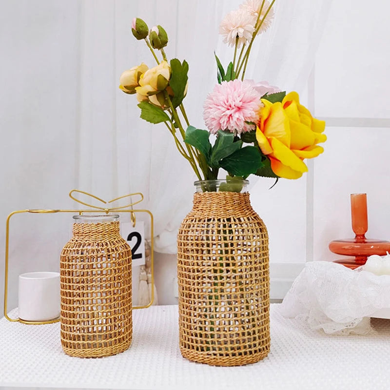 woven rattan vase for dried flowers retro decoration - vue 5 sur 8