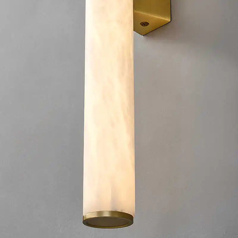 Modern and elegant marble and copper wall light - vue 5 sur 14