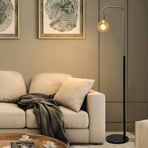 Retro brass LED floor lamp with minimalist creative design - vue 4 sur 7