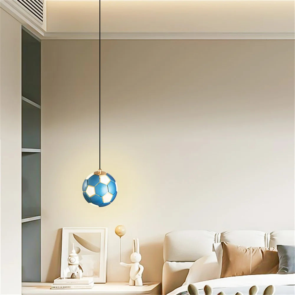 Modern minimalist metal and acrylic pendant light - vue 4 sur 6
