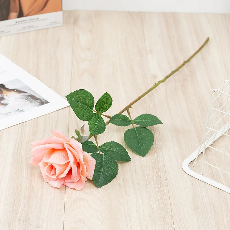 Realistic artificial rose branch for decoration and photography - vue 8 sur 11