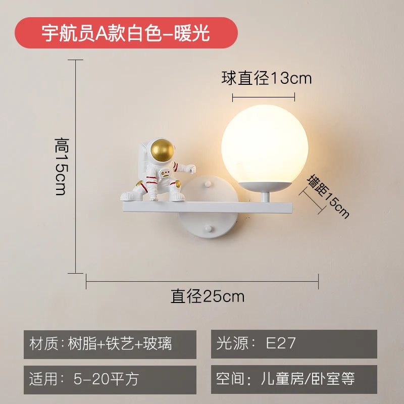 Cartoon astronaut wall lamp LED for children - vue 8 sur 13