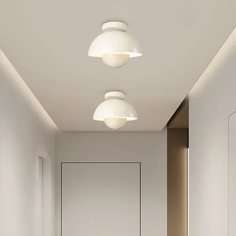 Modern semi-circular LED ceiling light for hallway balcony and staircase - vue 3 sur 12