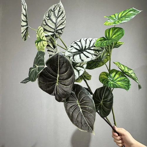 Set of 2 decorative artificial green plants in plastic - vue 5 sur 8