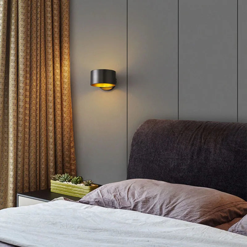 High-quality mini brass wall light