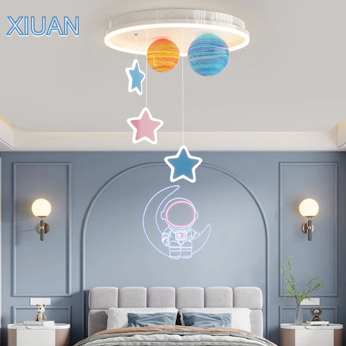 Creative nursery chandelier with colourful glass planets and stars - vue 3 sur 7