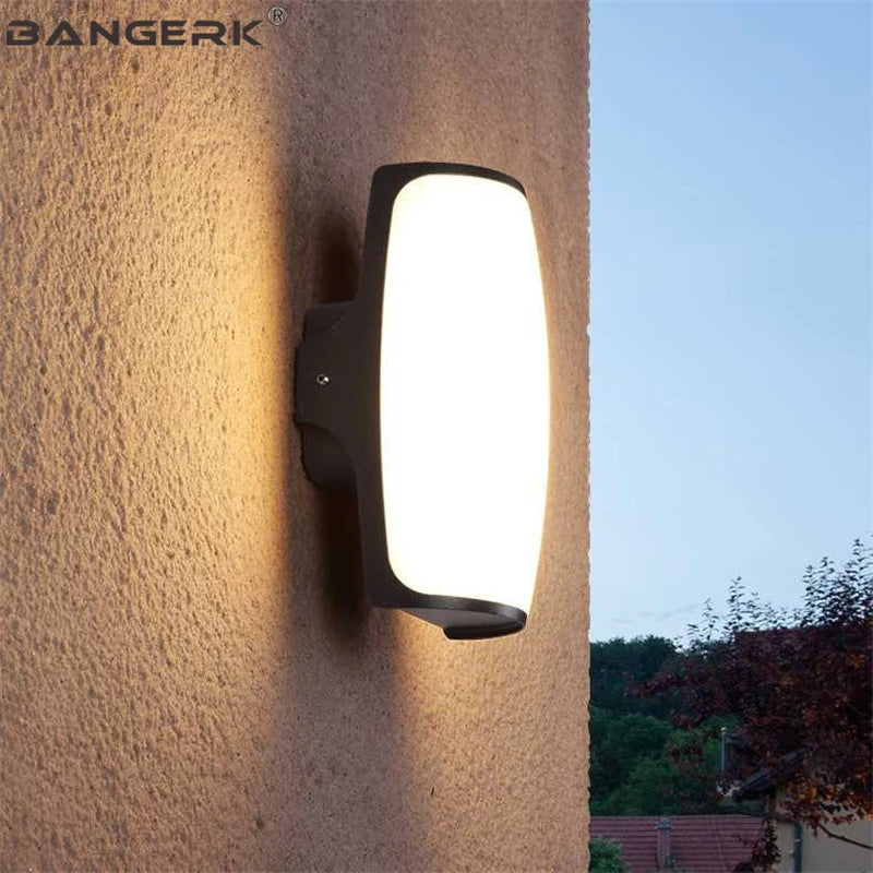 Waterproof aluminium LED wall light for garden