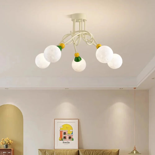 Colourful nordic chandelier for modern and simple children's room - vue 3 sur 10