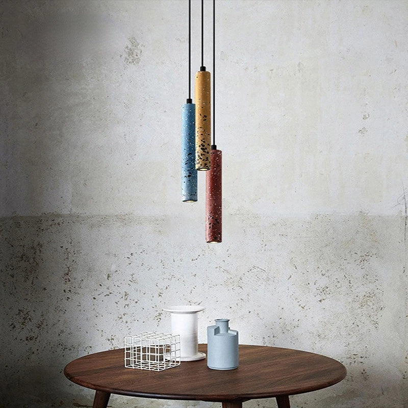 Modern concrete tube pendant light for decorative interiors - vue 3 sur 14
