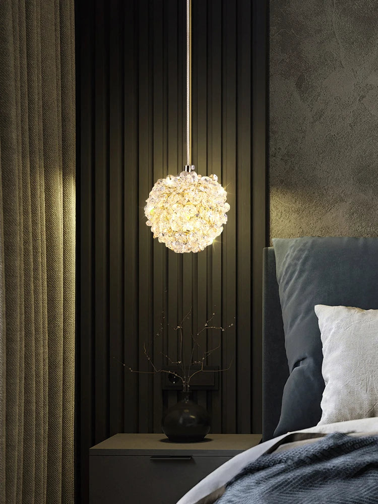 Modern crystal pendant light with adjustable cord - vue 5 sur 12