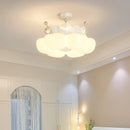 Romantic cloud-shaped ceiling light for children's room