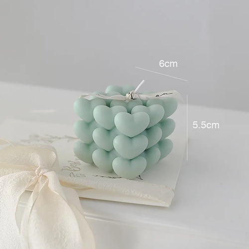 handmade decorative heart cube scented candle in soy wax - vue 8 sur 11