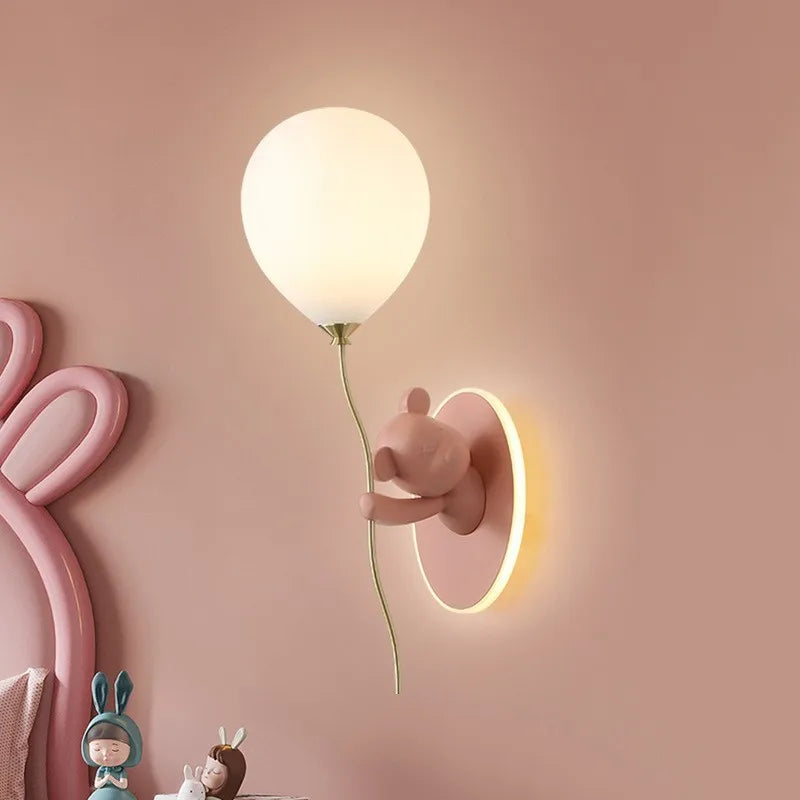 Balloon bear wall light for children's room