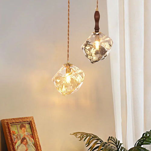Amber glass ice block style chandeliers for restaurant and bar - vue 3 sur 10