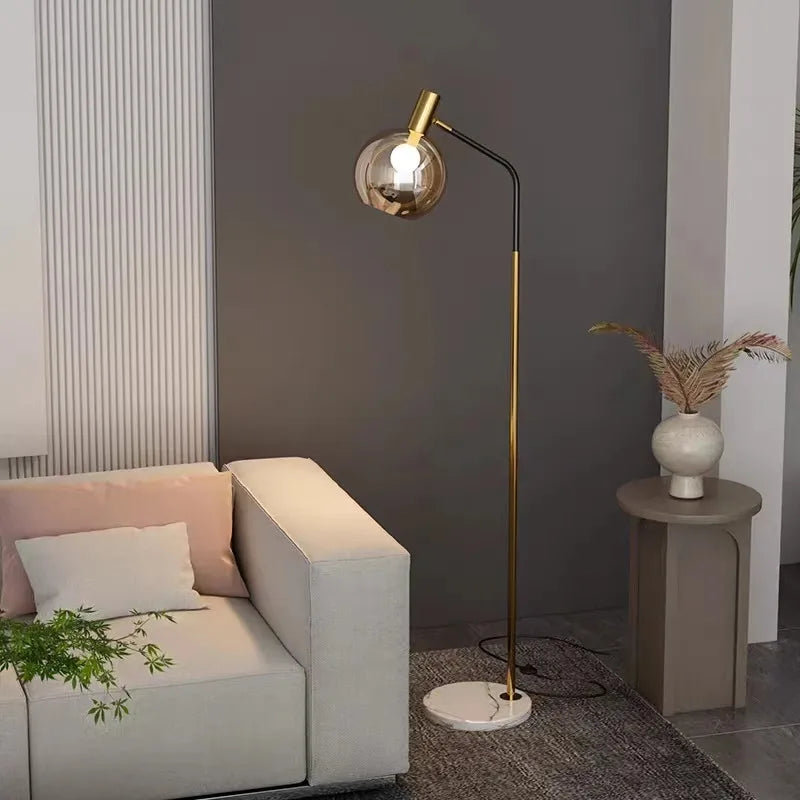 Elegant gold and black floor lamp in metal and glass - vue 3 sur 9
