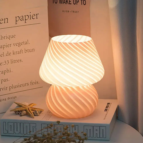 Nordic table lamps for modern decorative lighting - vue 5 sur 9