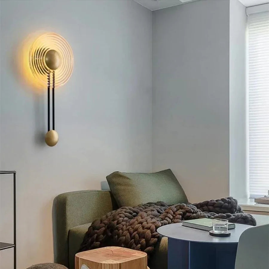 Nordic LED ripple wall light with modern minimalist design - vue 2 sur 10