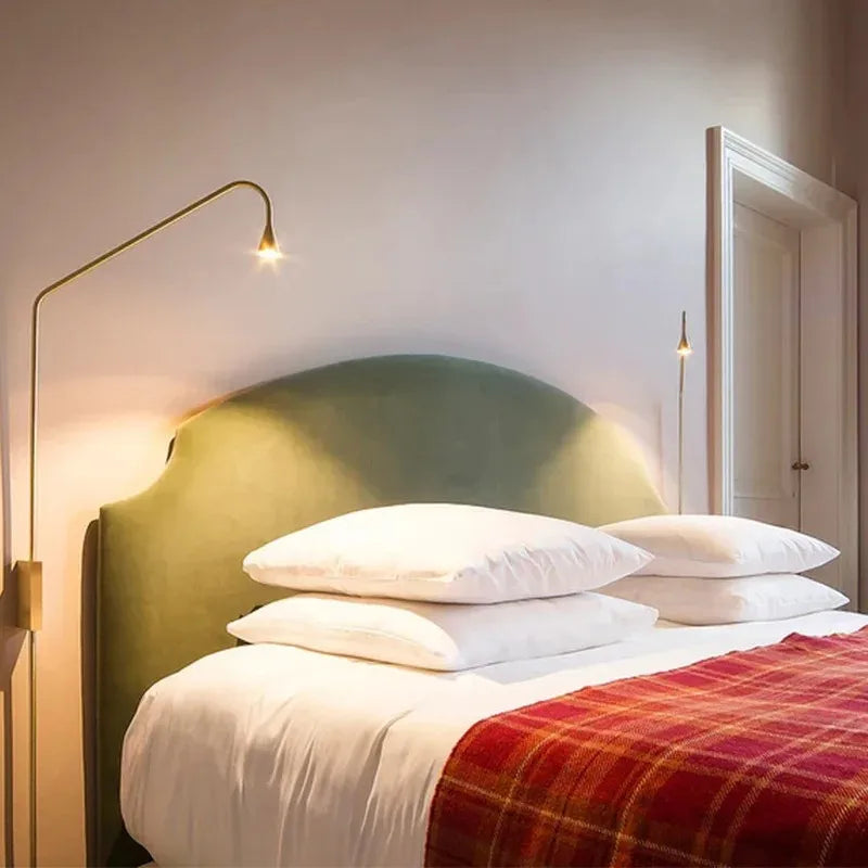 Minimalist gold long arm wall light for interior decoration - vue 3 sur 10
