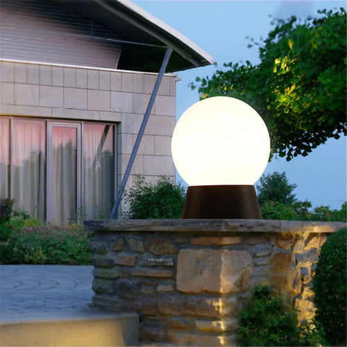 Outdoor black globe post lamp for garden and terrace lighting - vue 7 sur 15